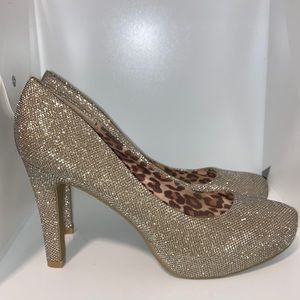 G BY GUESS LIZIA Heels Women’s 9.5M Glitter